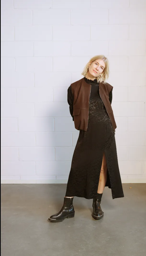 SELINE Puff Sleeved Slit Dress - Black