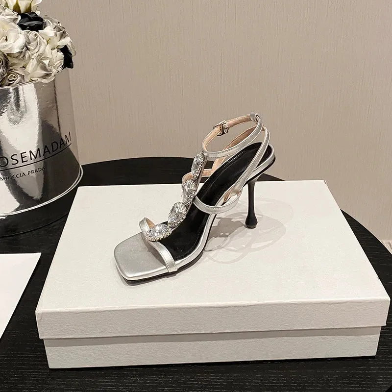 Sexy Versatile Retro Style Rhinestone High-heeled Sandals