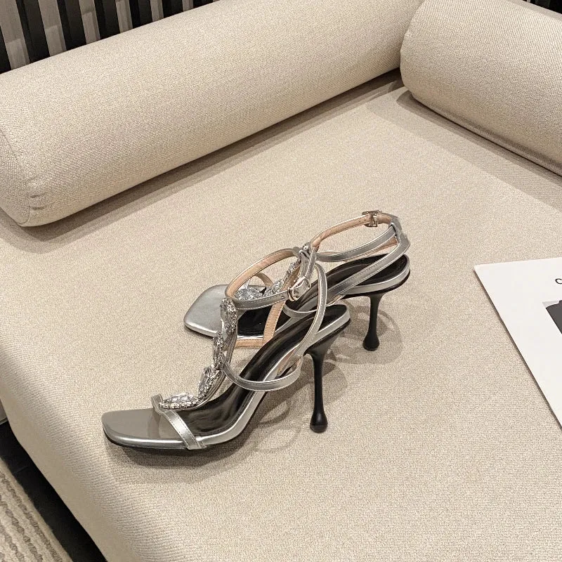 Sexy Versatile Retro Style Rhinestone High-heeled Sandals