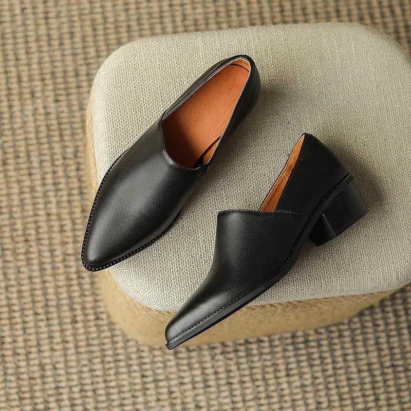 Simple solid color comfortable low heels