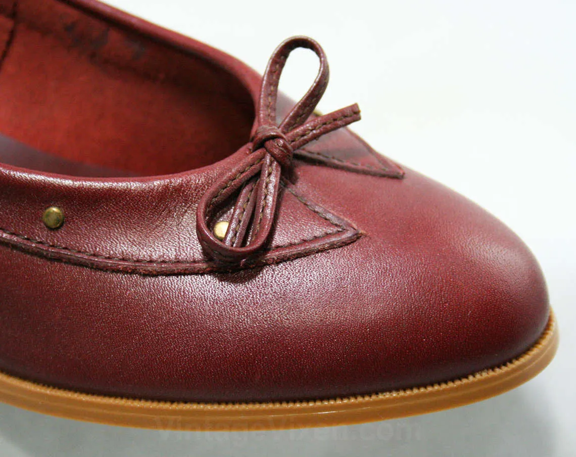 Size 8.5 M Leather Shoes - Beautiful Quality Pumps - Oxblood Brown Leather - Brass Studs & Bow - Stacked Wood Heels - 80s Preppy Deadstock
