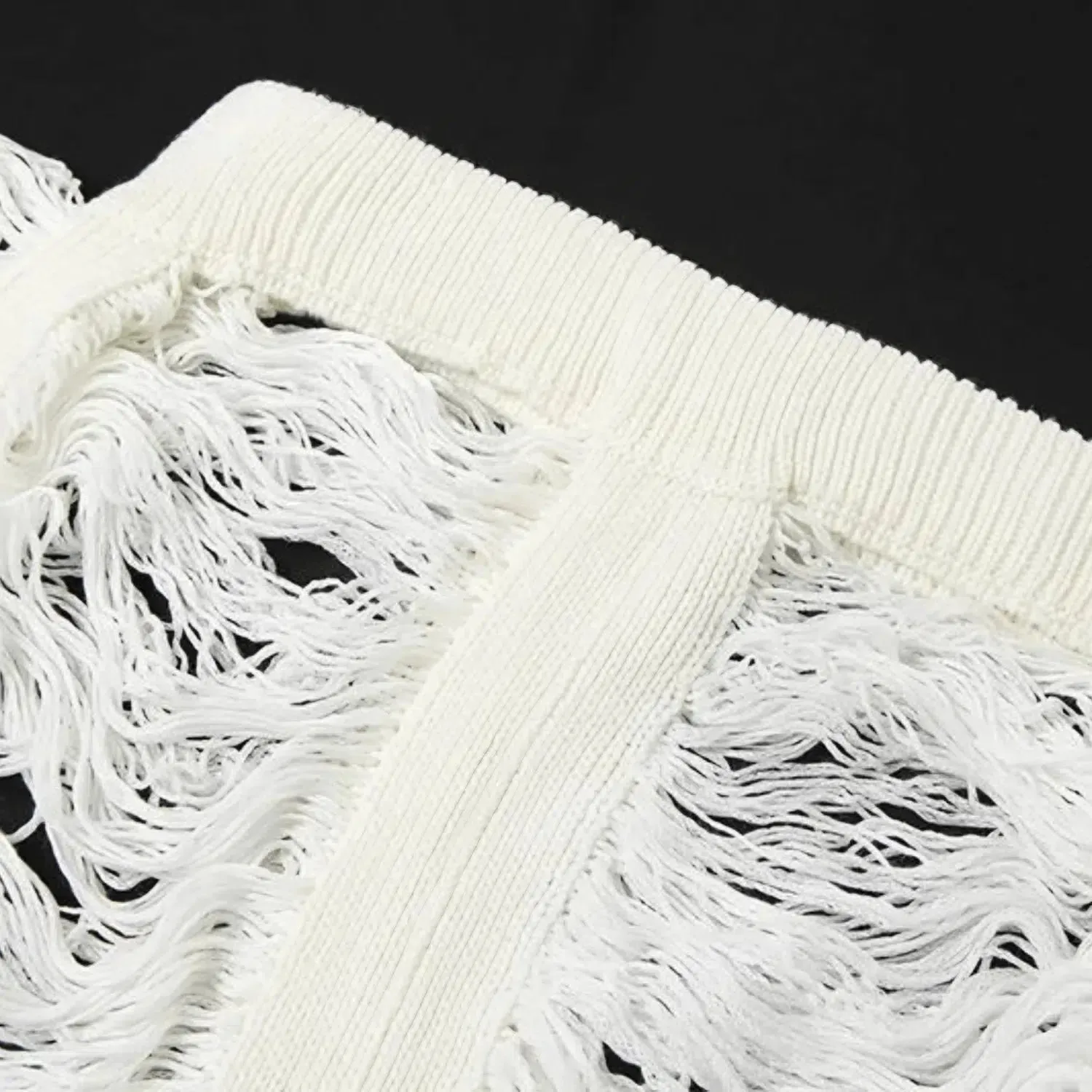 Sonira – Distressed effect – Fringe knit pants