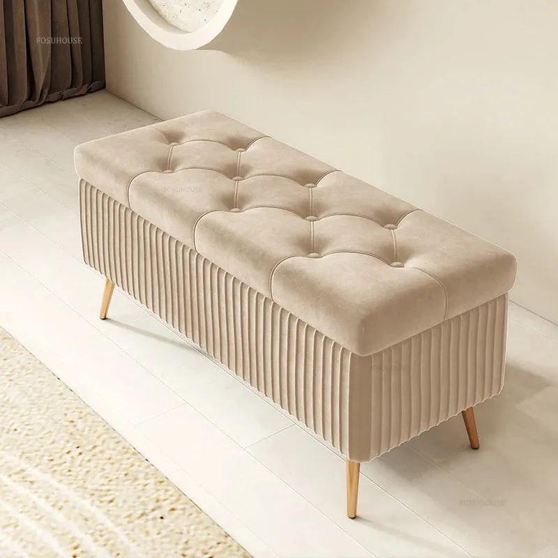 The Rock Throne – Velvet King of the Entryway