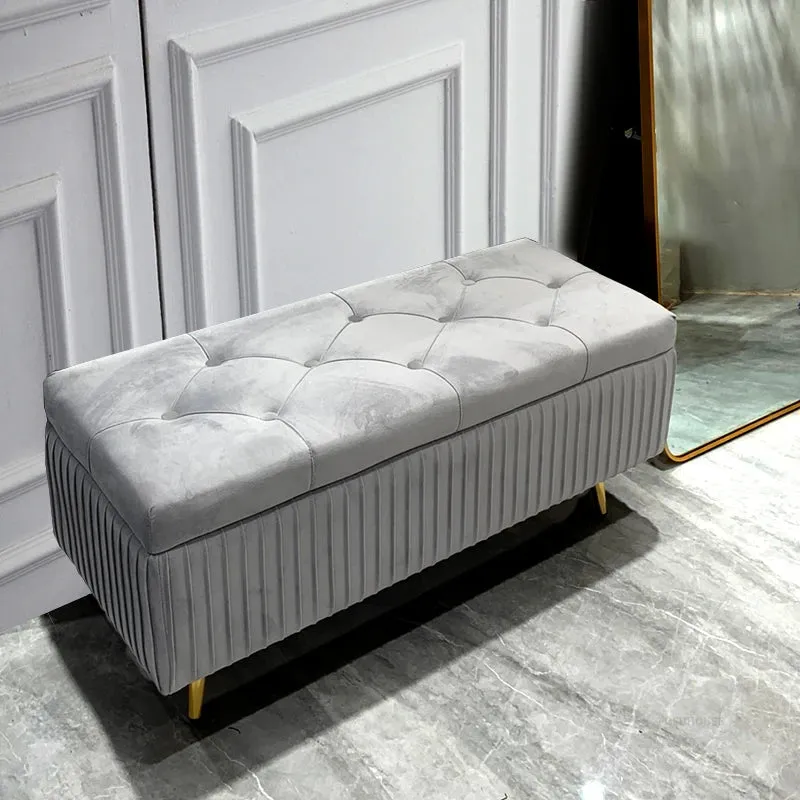 The Rock Throne – Velvet King of the Entryway