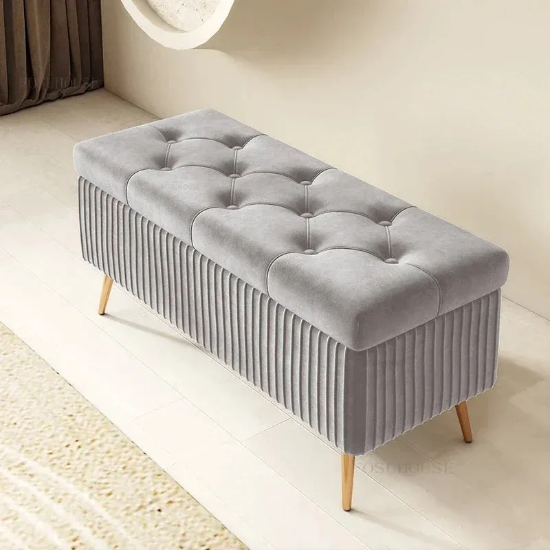 The Rock Throne – Velvet King of the Entryway
