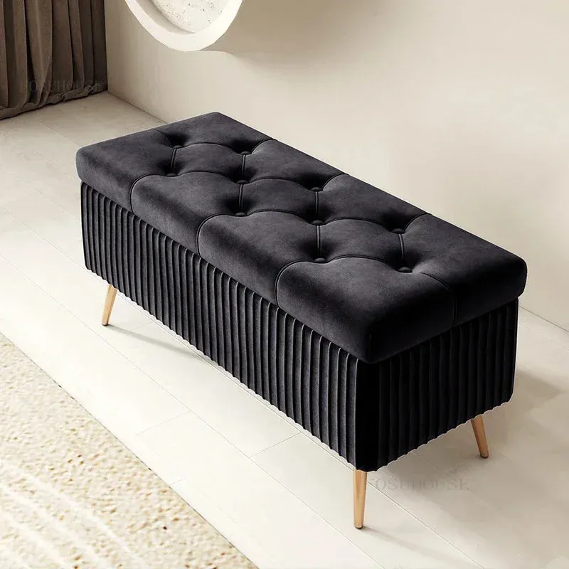 The Rock Throne – Velvet King of the Entryway