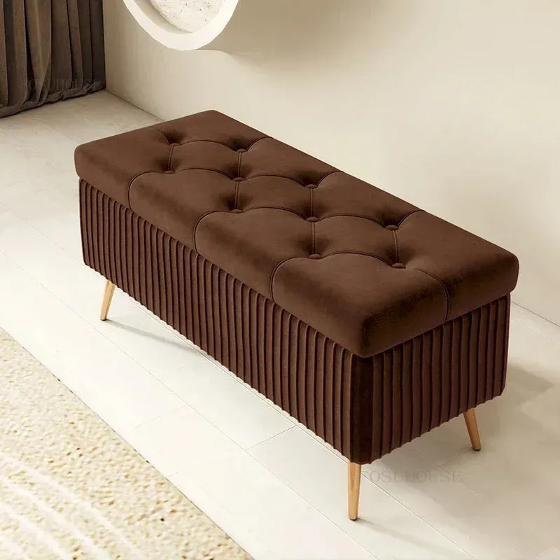 The Rock Throne – Velvet King of the Entryway