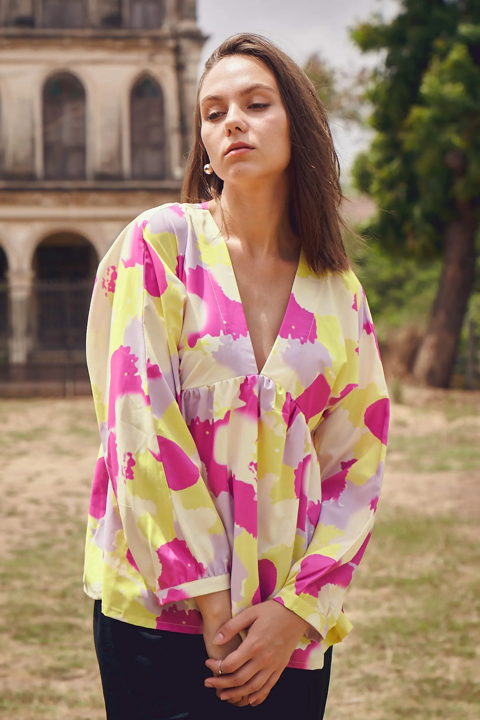 Tie & Dye V Neck Peasant Sleeve Top