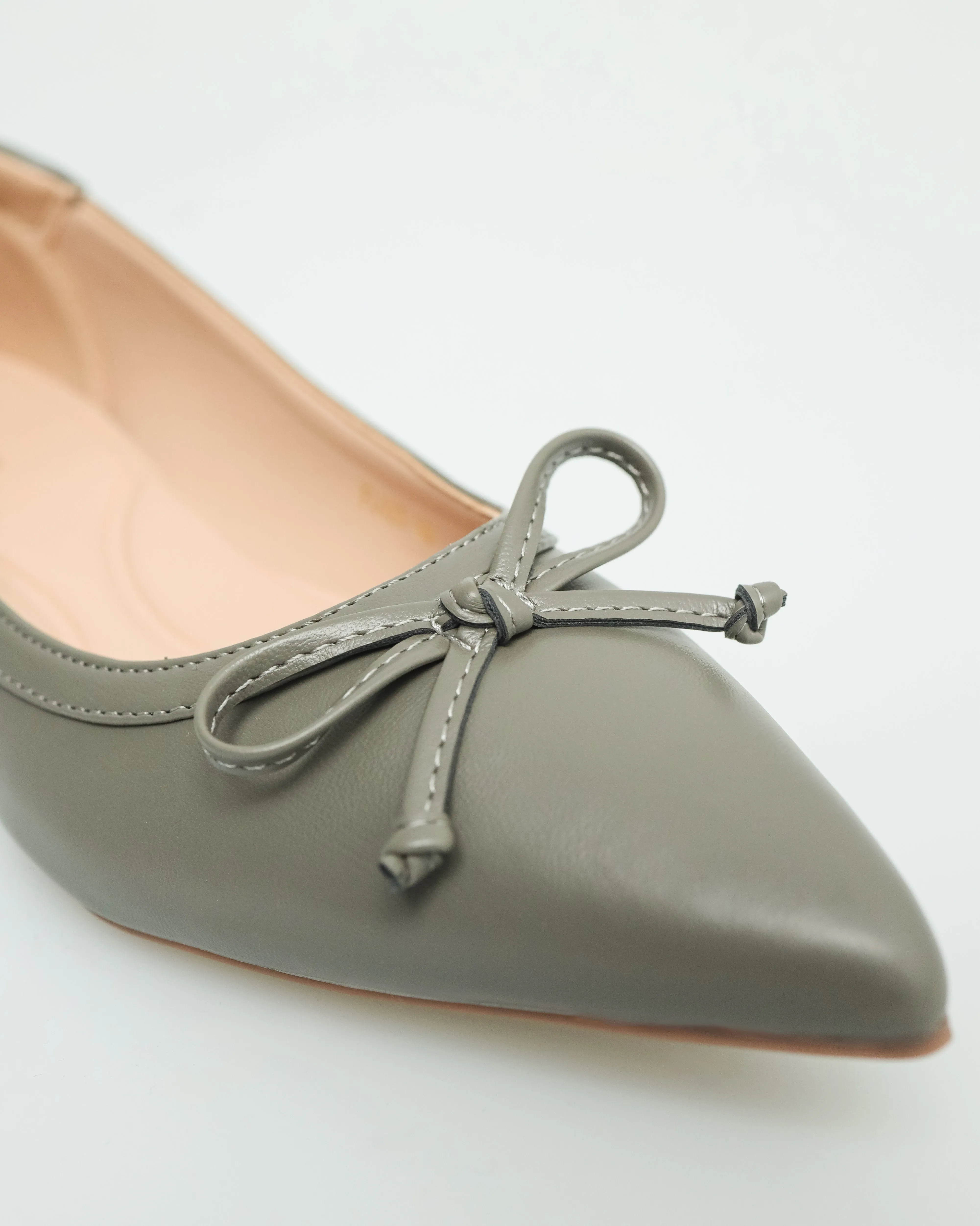 Tomaz FL029 Ladies Ribbon Low Heels