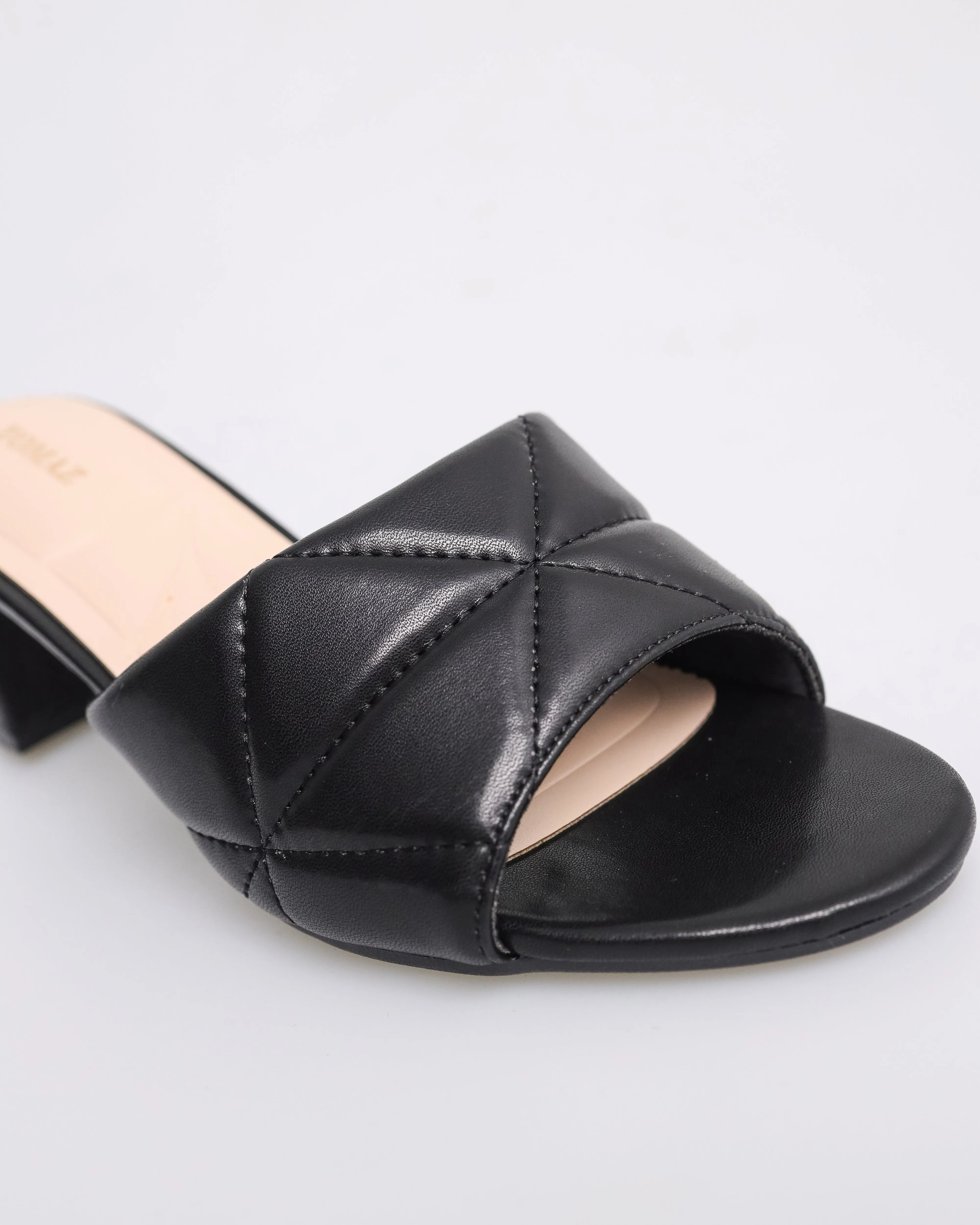 Tomaz NN210 Ladies Quilted Leather Block Heels