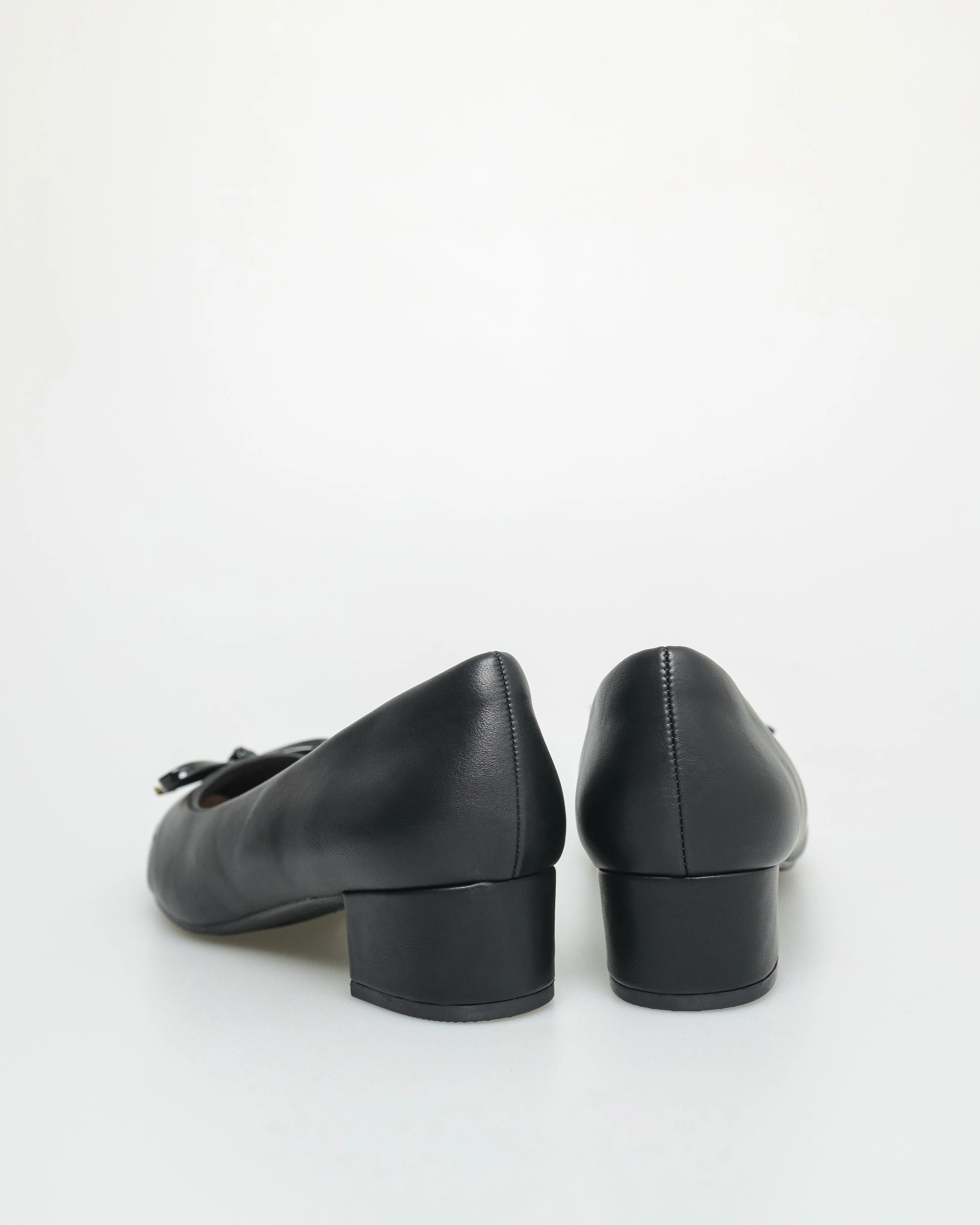 Tomaz NN302 Ladies Bow Heels
