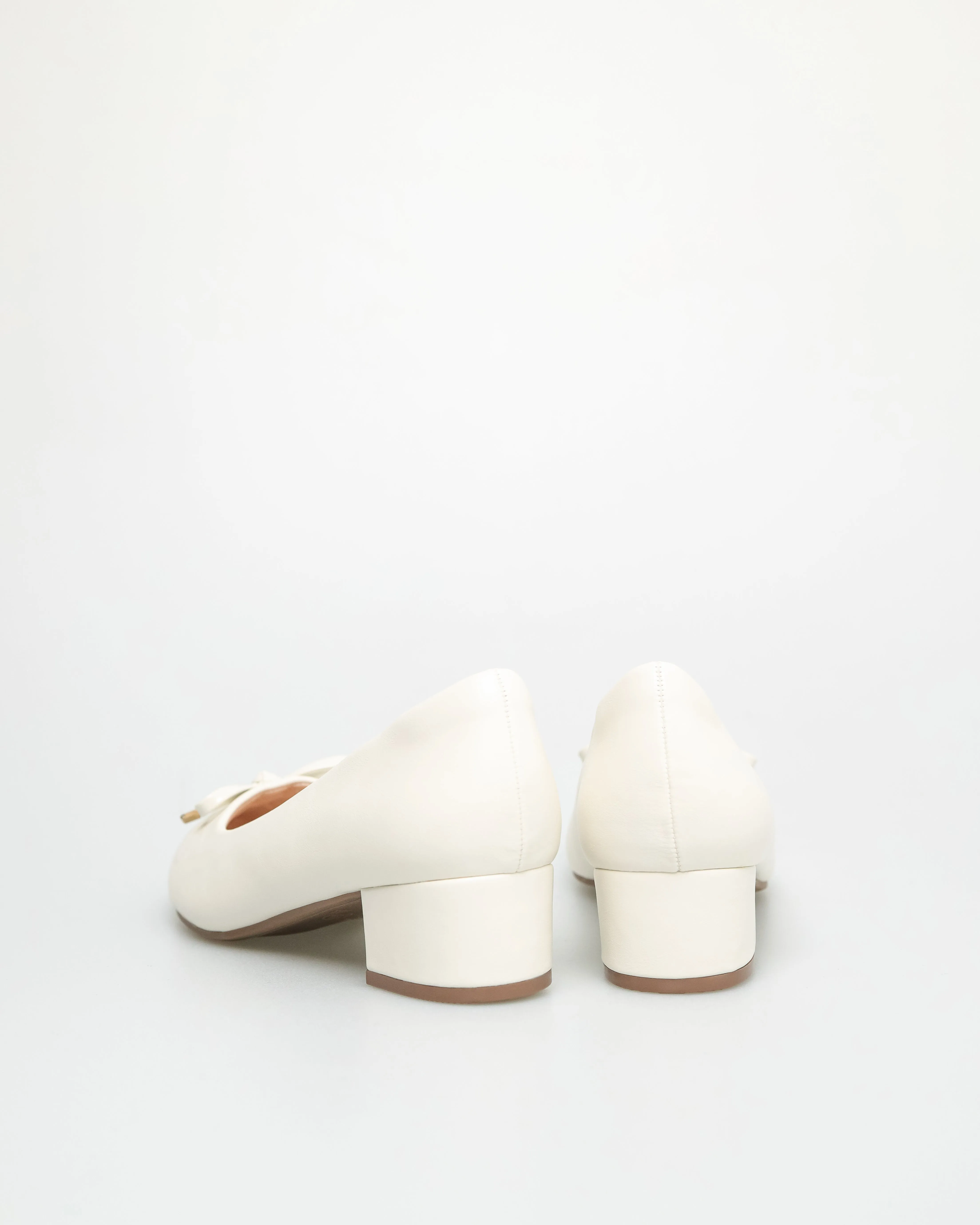 Tomaz NN302 Ladies Bow Heels