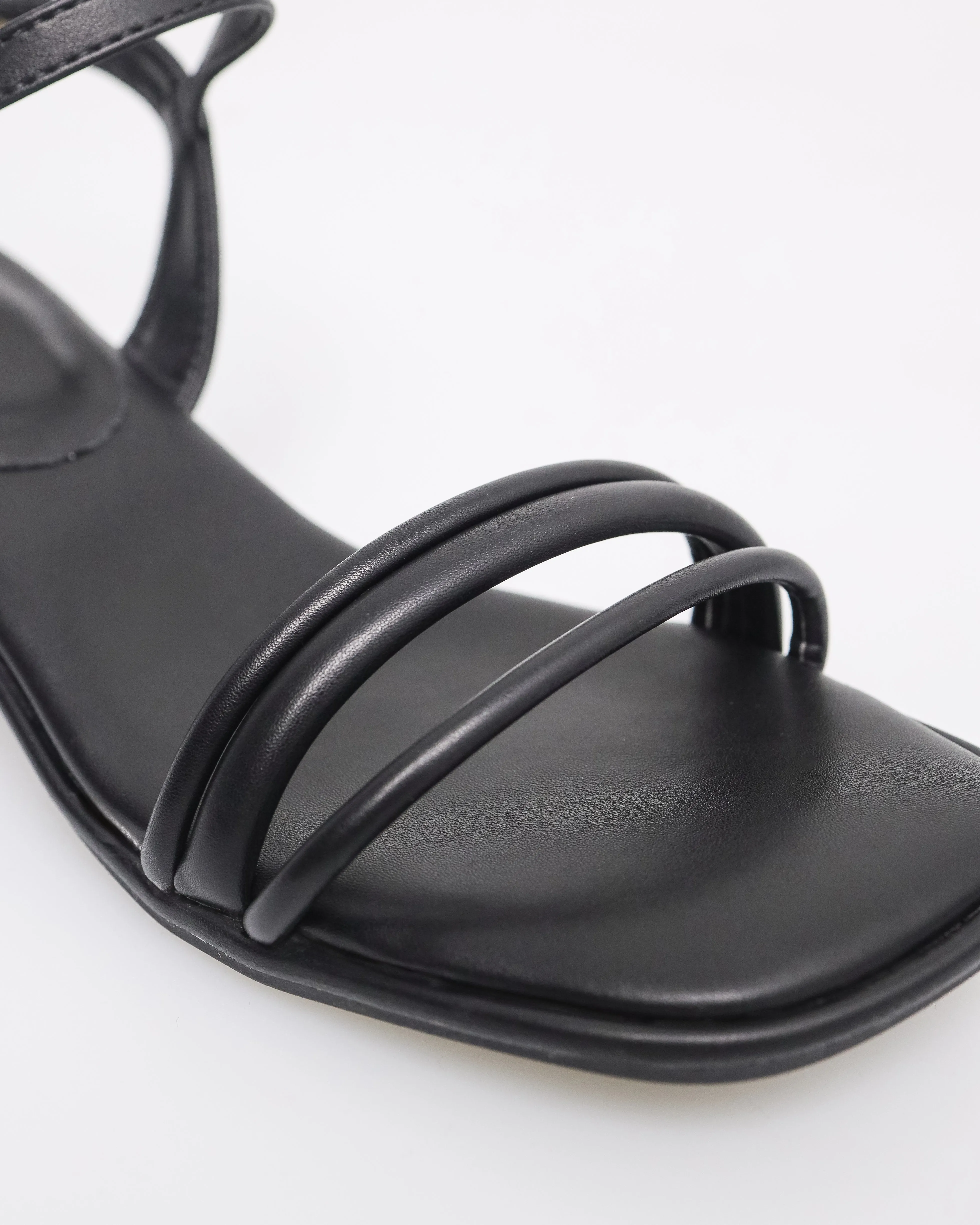 Tomaz NN376 Ladies Strappy Slingback Heels