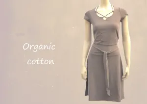 tricot jurkje met bijzondere hals / jersey dress with beautiful neckline