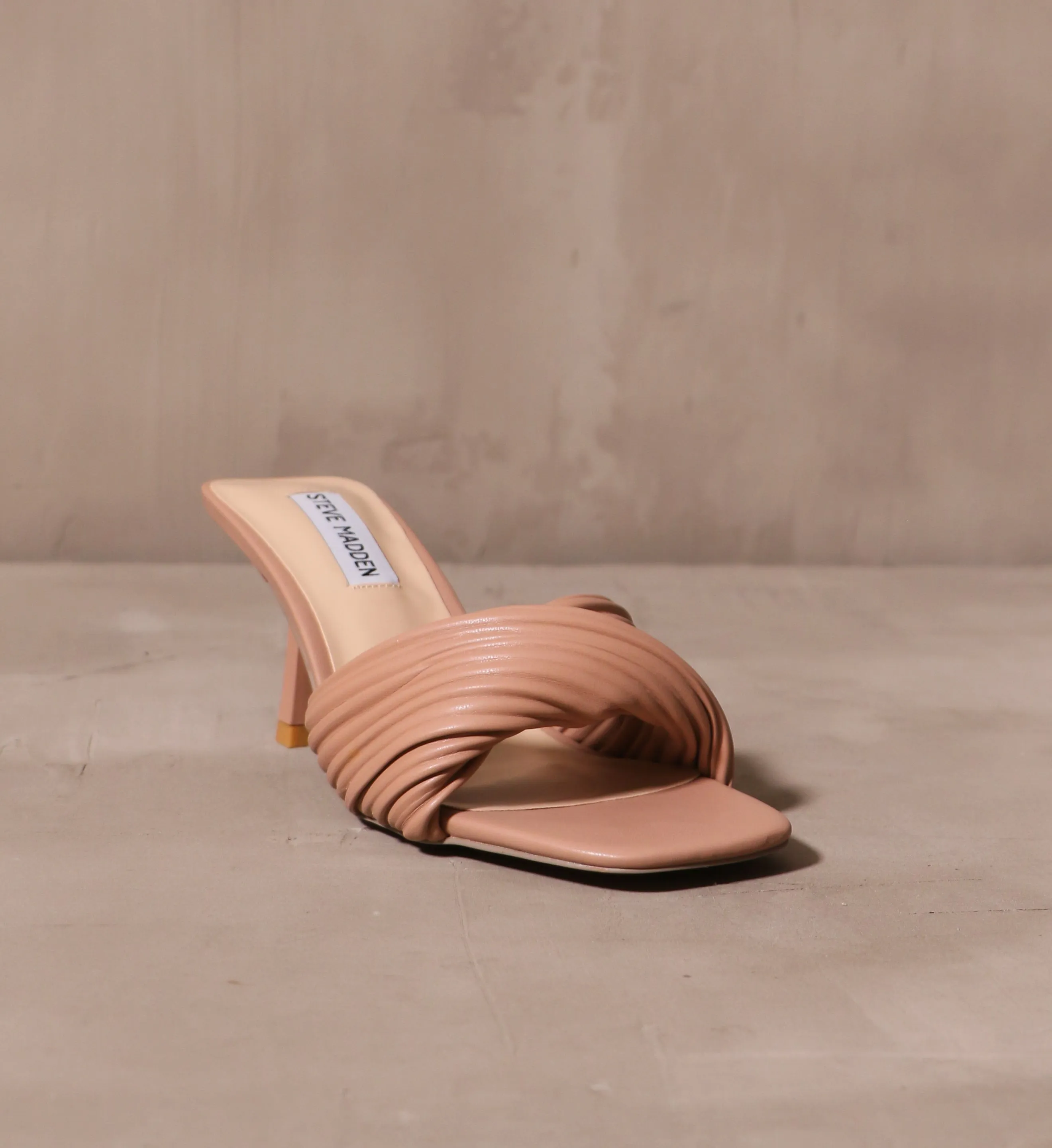 TWIST OF FATE HEEL