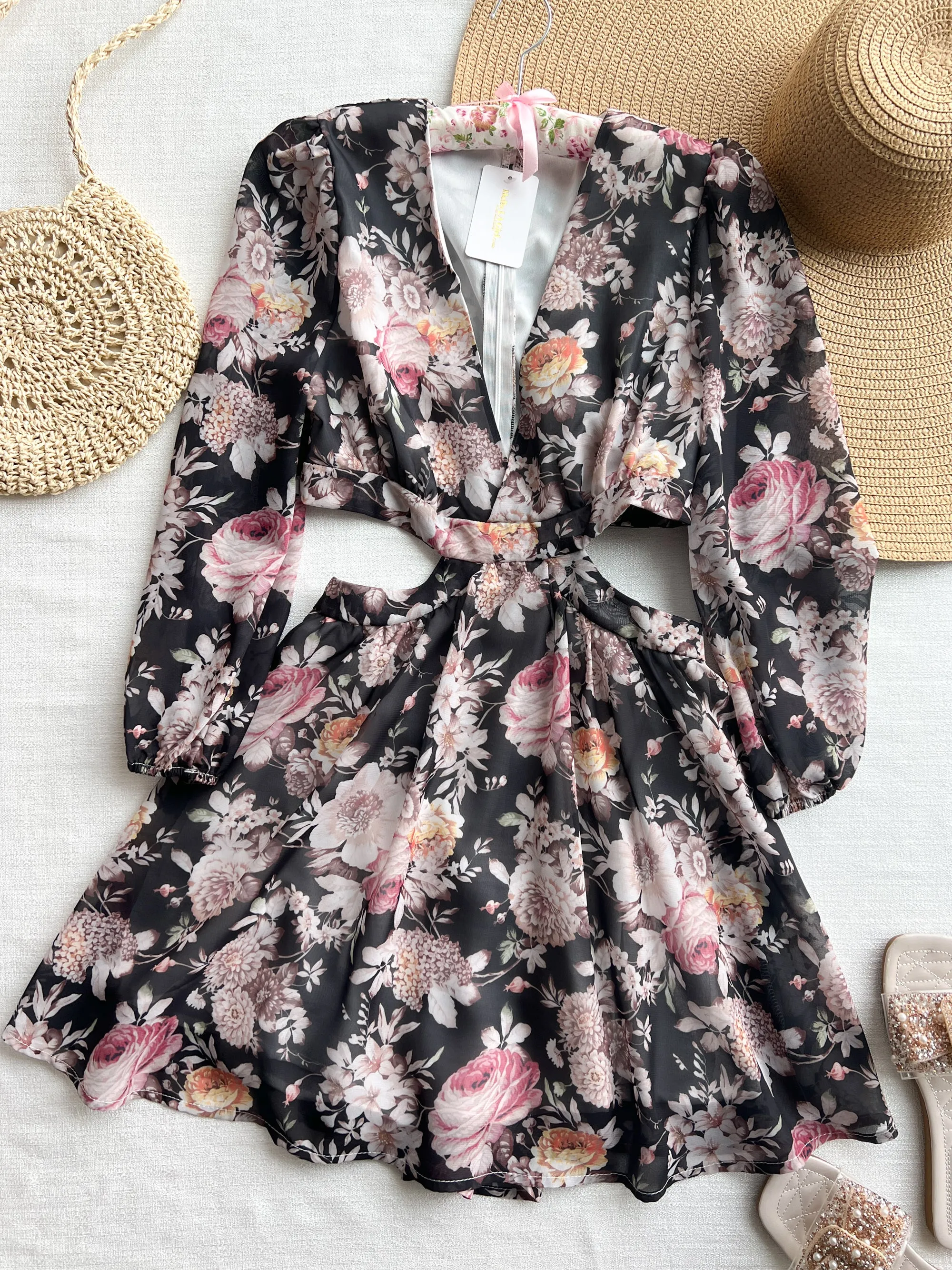 V-neck Cut Out Florals Print Black Half Sleeve Mini Dress