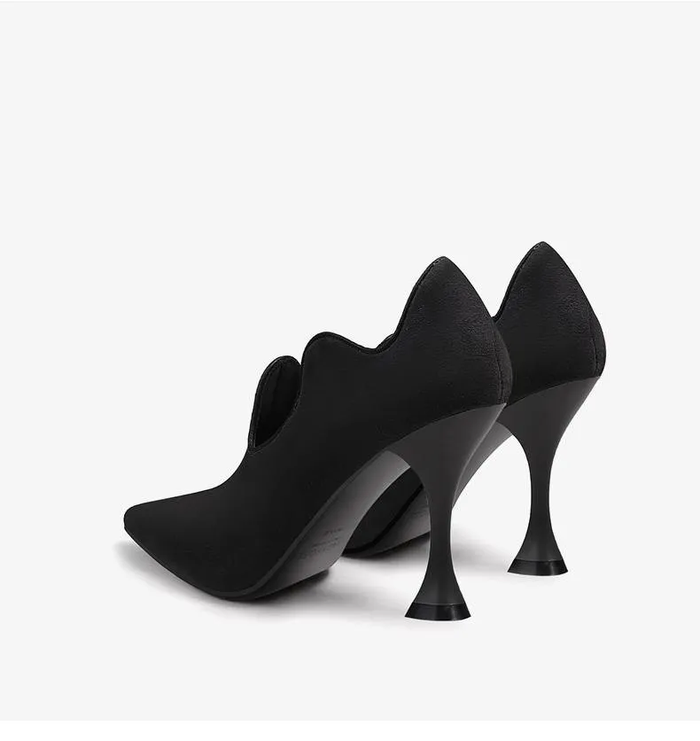 Wavy Pointed Toe High Heel Pumps