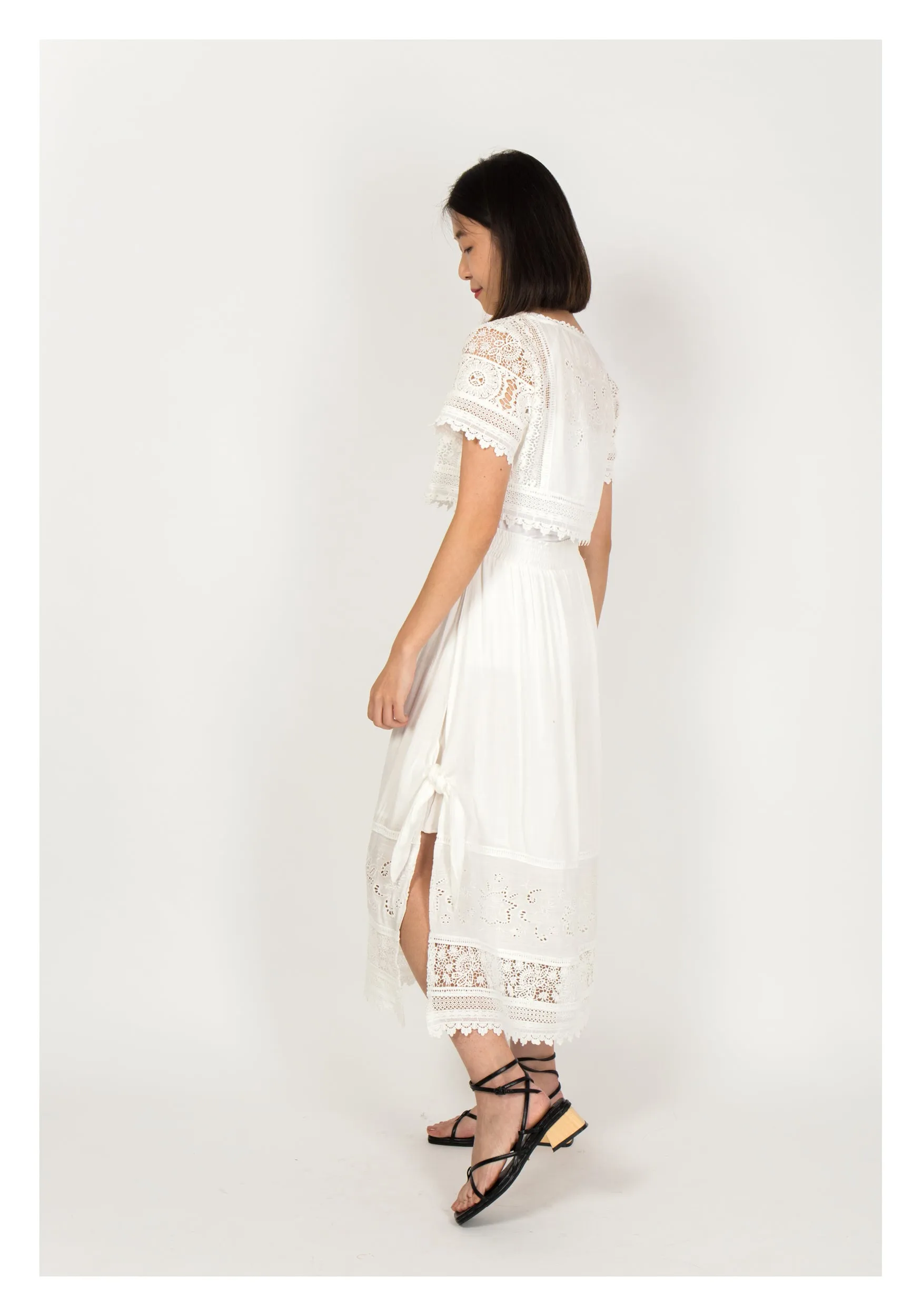 Wooden String Sandals Black
