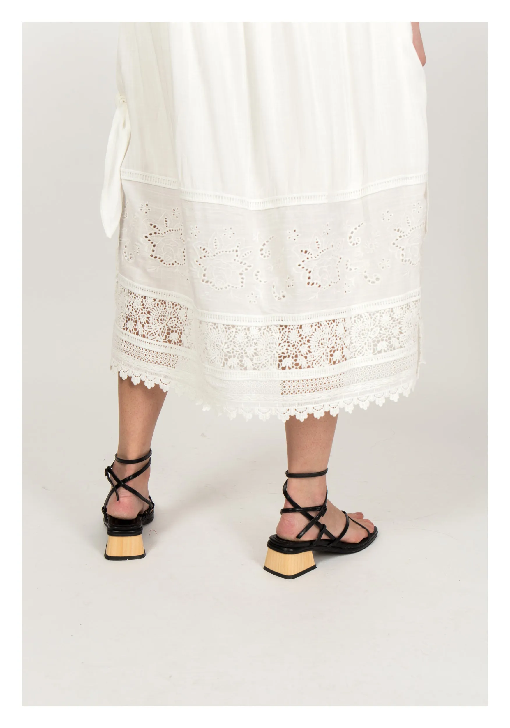Wooden String Sandals Black