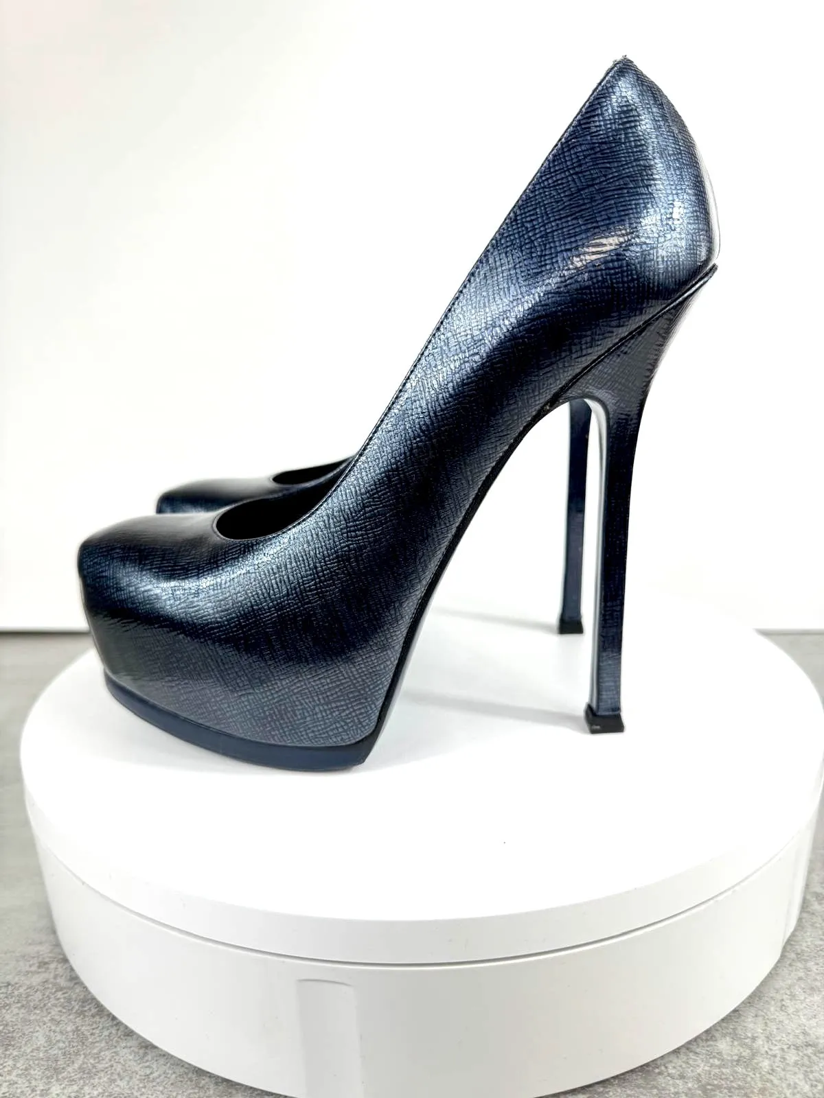 YSL TRIBUTE 120 PEBBLED LEATHER PLATFORM PUMPS